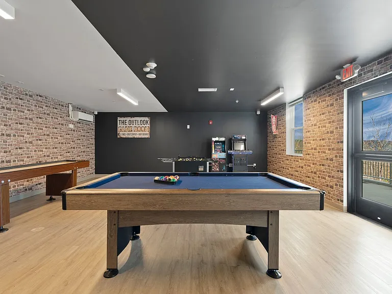 The Outlook Apartments — Photo 8