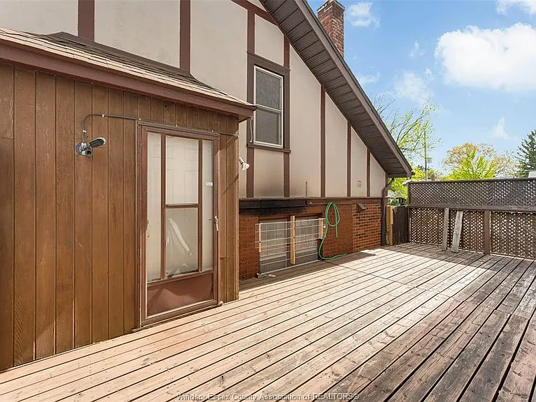 1451 Ouellette Ave #UPPER — Photo 26
