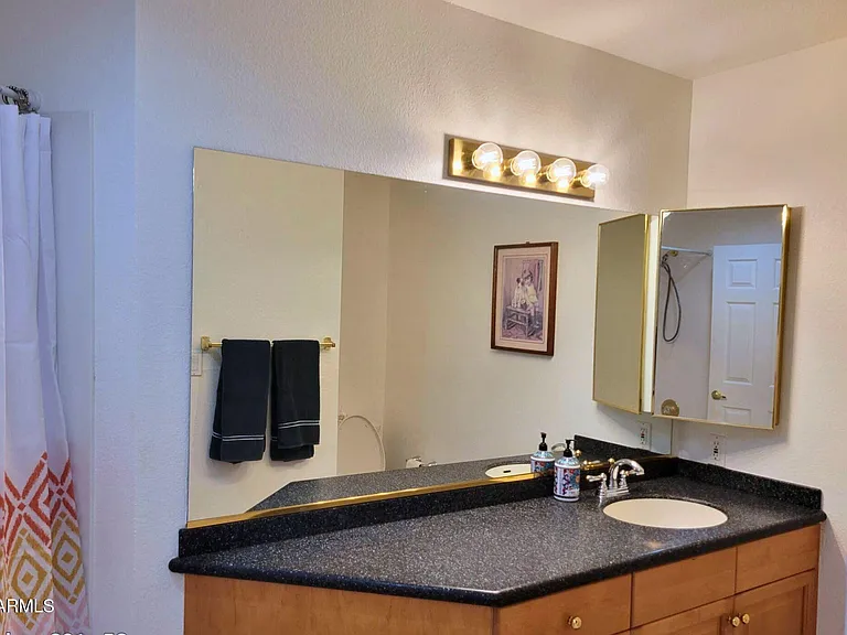 10080 E Mountain View Rd #127 — Photo 18