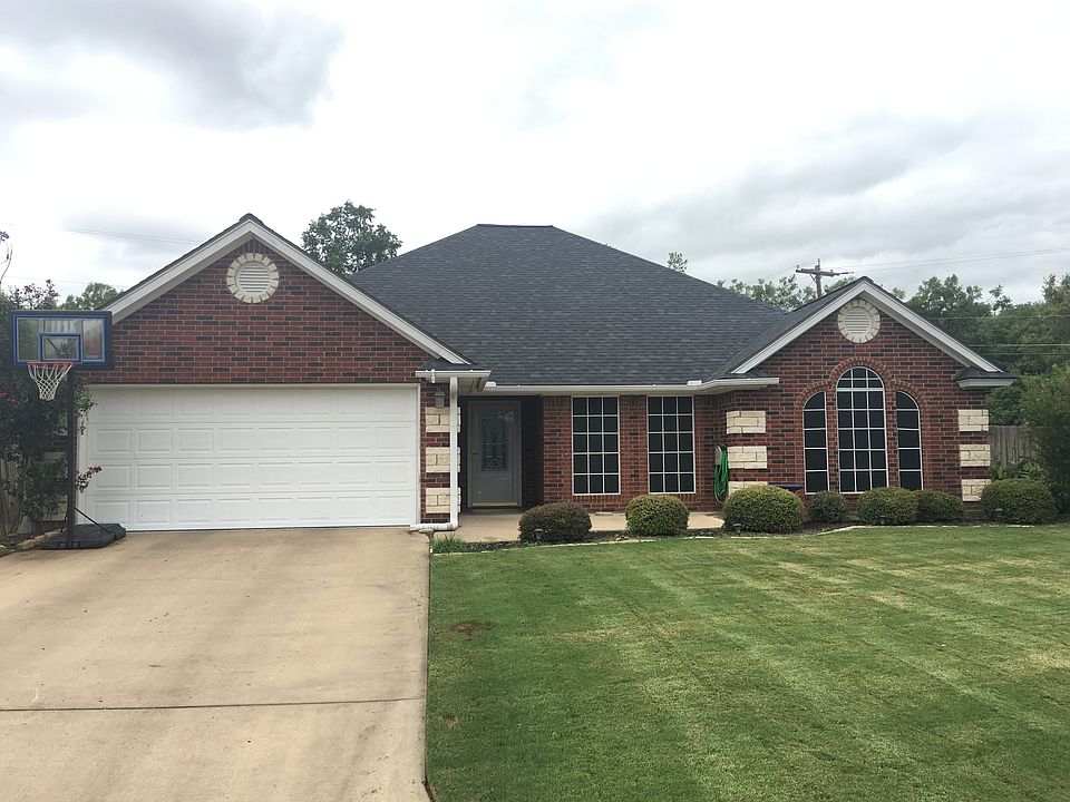 1st image of 809 Cottonwood Ct