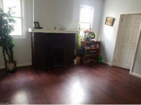 2nd image of 124-126 Osborne Ter