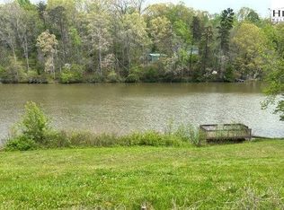 15 Lake St, Granite Falls, NC 28630