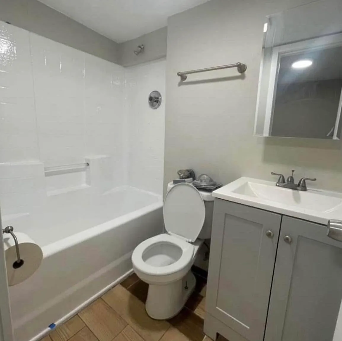 1 bed, 500 sqft, $900 — Photo 2