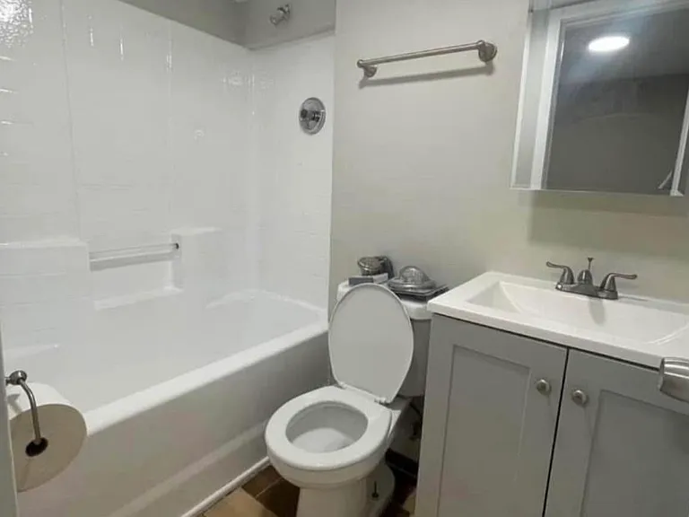 2341 W Yuma St #2 — Photo 2