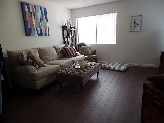 3rd image of 5736 Lauretta St APT 4