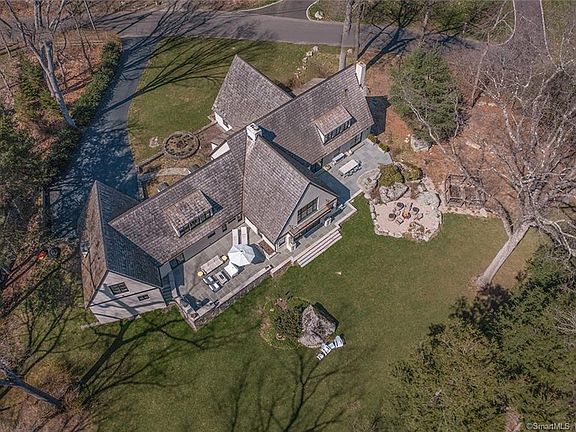4th image of 8 Crooked Mile Rd