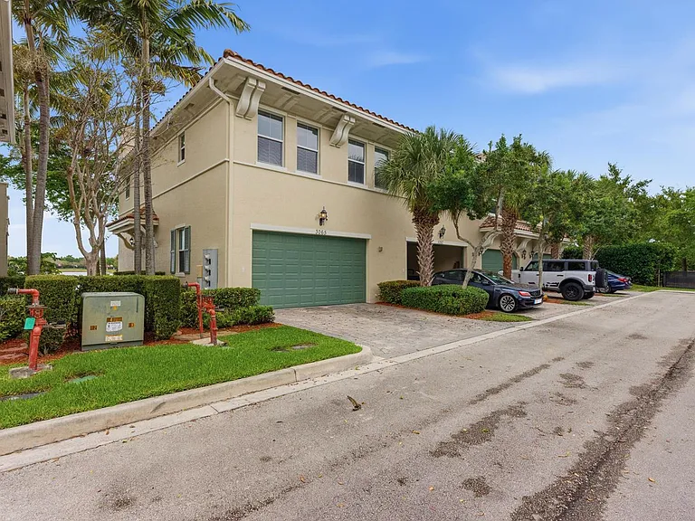 3065 Tortola Way — Photo 25
