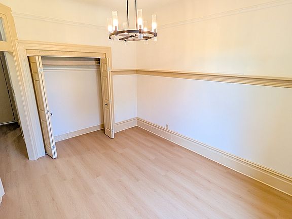 4th image of 643 Oak St #6