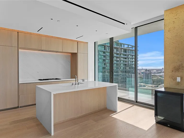 1000 Water St #1201 — Photo 29