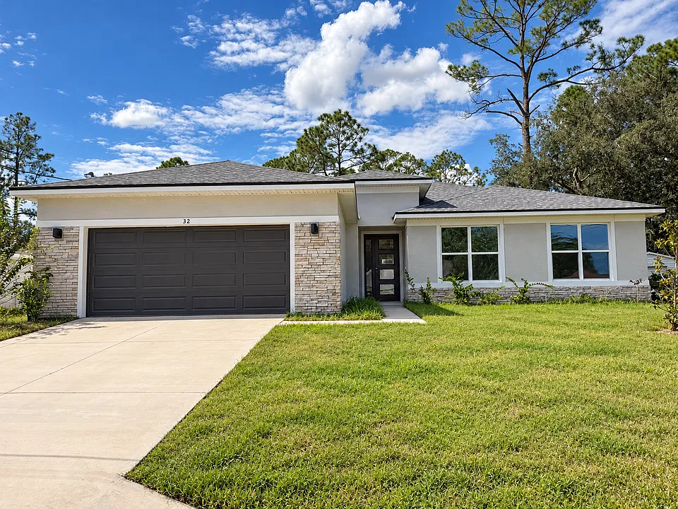 32 Russell Dr