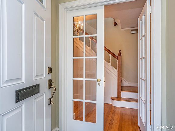 5th image of 1040 Farmington Avenue #5