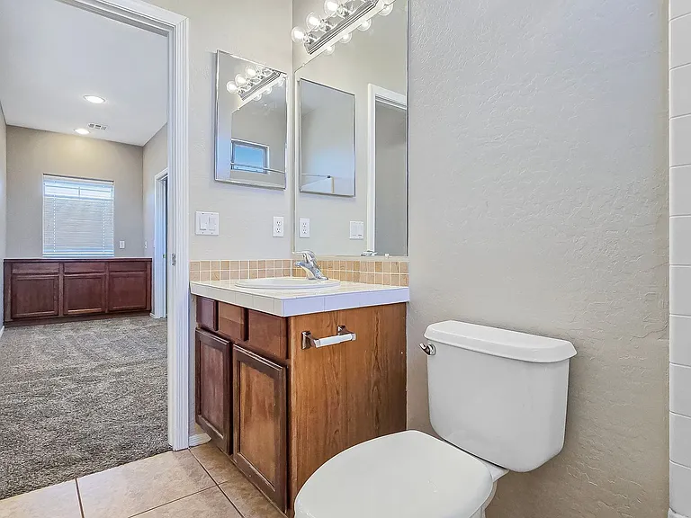 9912 W Marguerite Ave — Photo 32