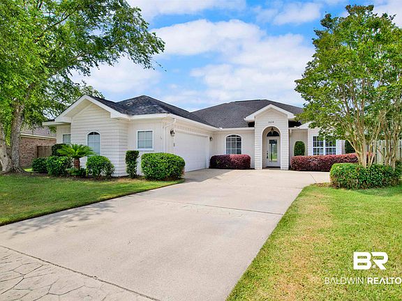 2nd image of 3624 Ancient Oaks Cir
