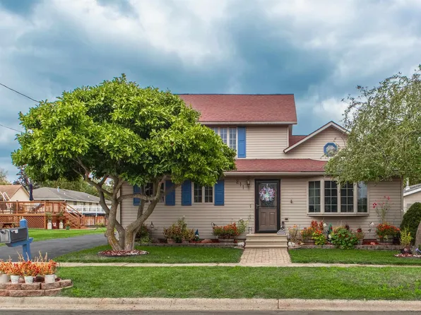 211 Warren Street, Albany, WI 53502