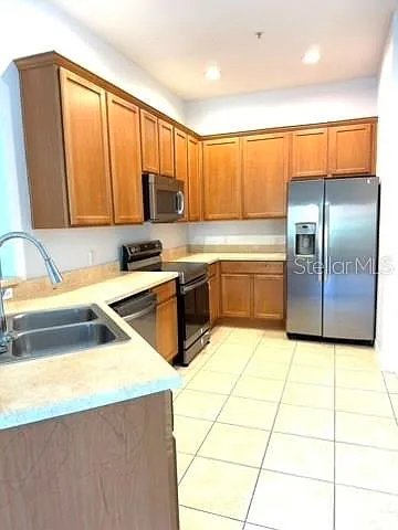 3310 Pine Oak Trl — Photo 4