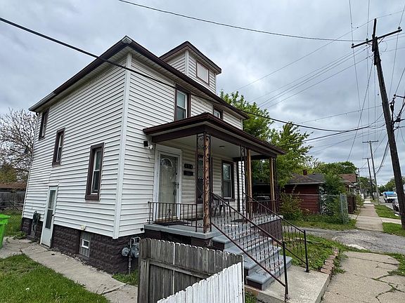 2nd image of 194 Genessee St