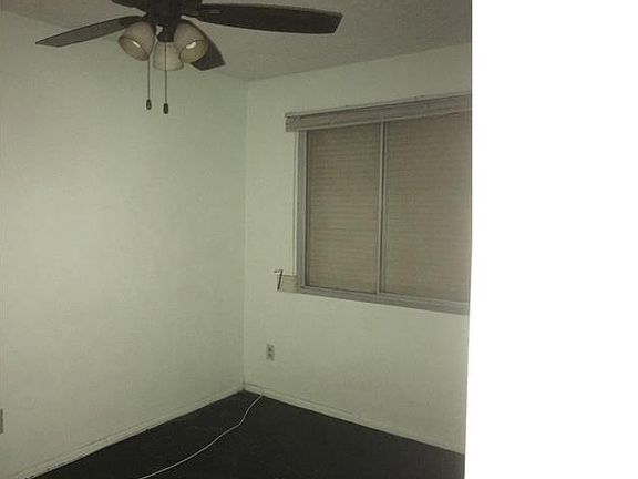 5th image of 3646 N 69th Ave Unit 3