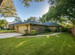 14903 Le Grande Dr, Addison, TX 75001