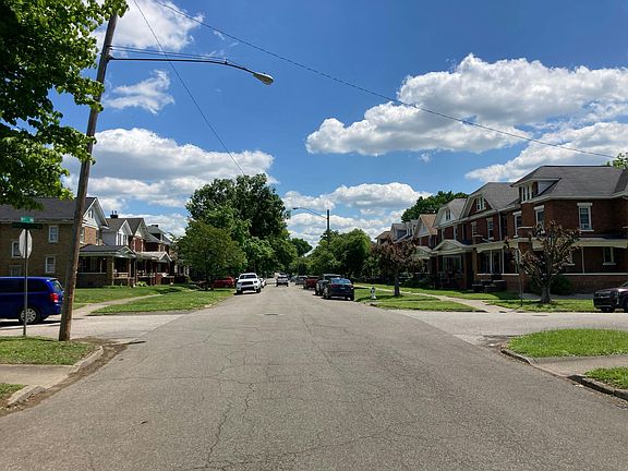 4th image of 1046 10th Ave