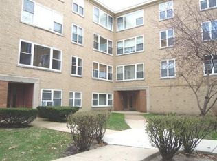 6104 N Winchester Ave, Chicago, IL 60660