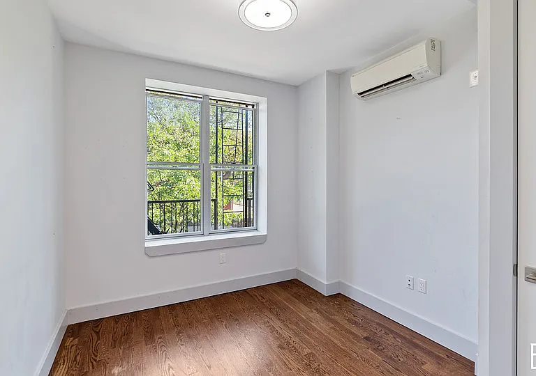311 Woodbine St #2A — Photo 6