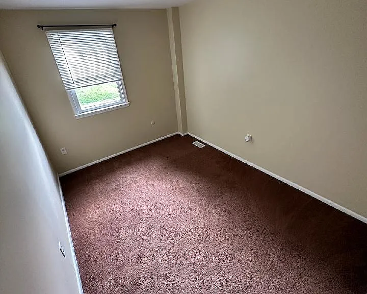 162 Bishops Dr — Photo 17