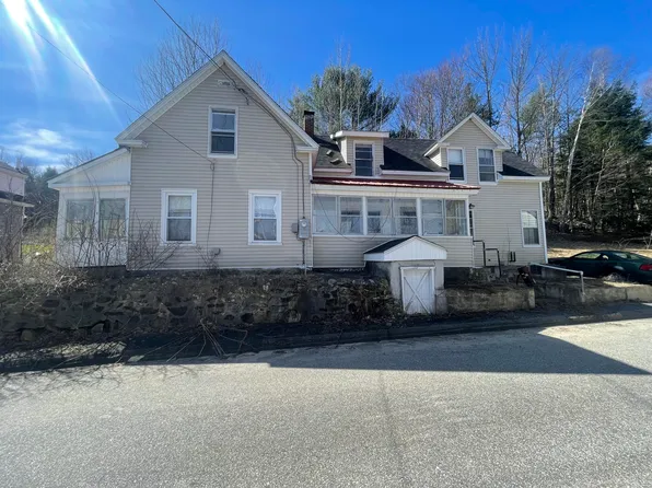 11 S Backfield Road, Rumford, ME 04276