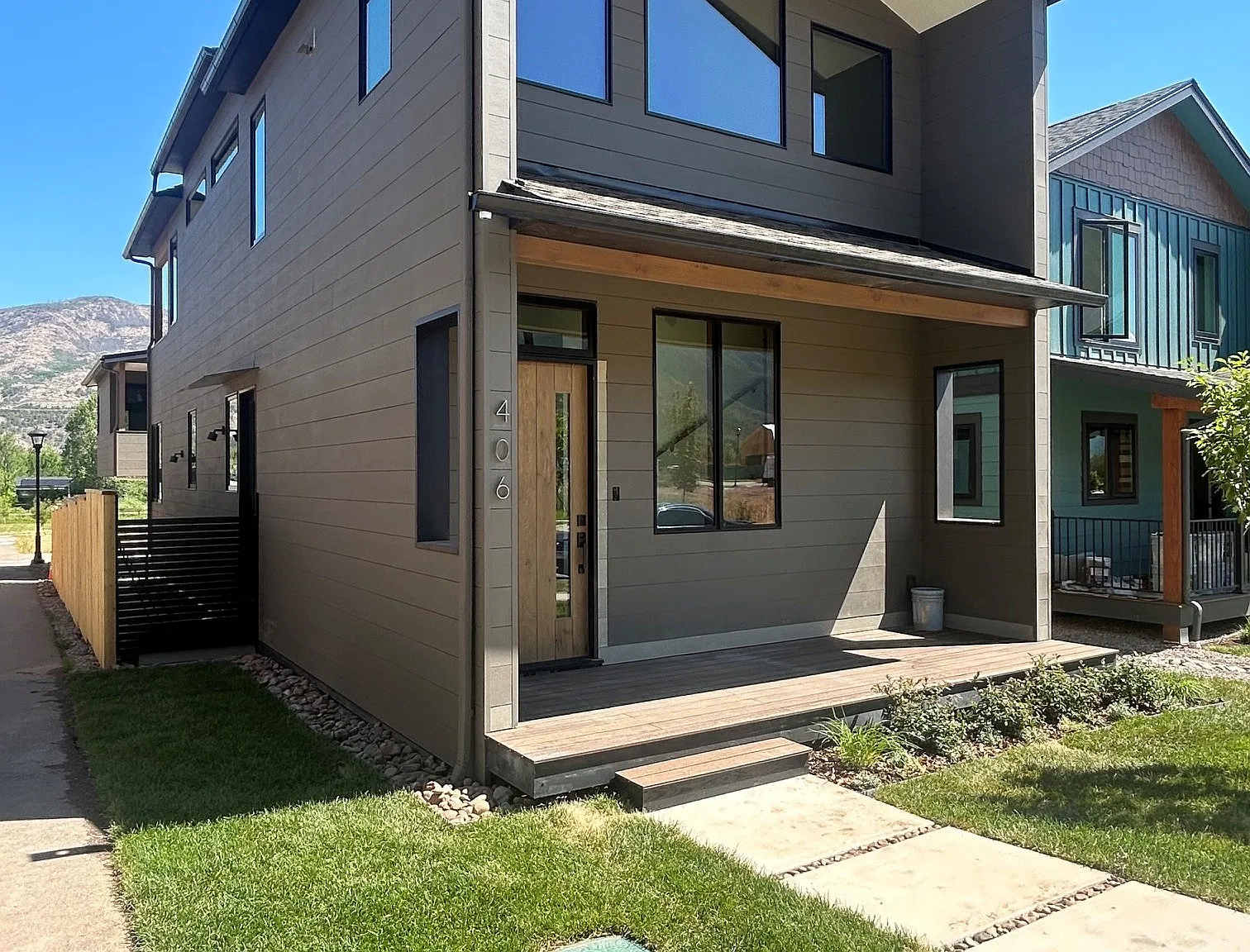 2 bed, 2.5 bath, 1433 sqft, $5,500 — Photo 1