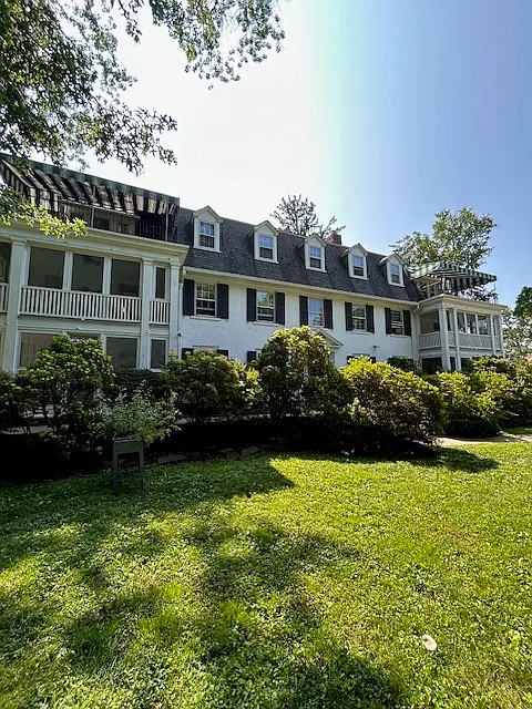 2 bed, 1100 sqft, $2,850 — Photo 3