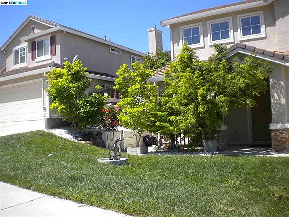 2nd image of 3812 Hummingbird Dr