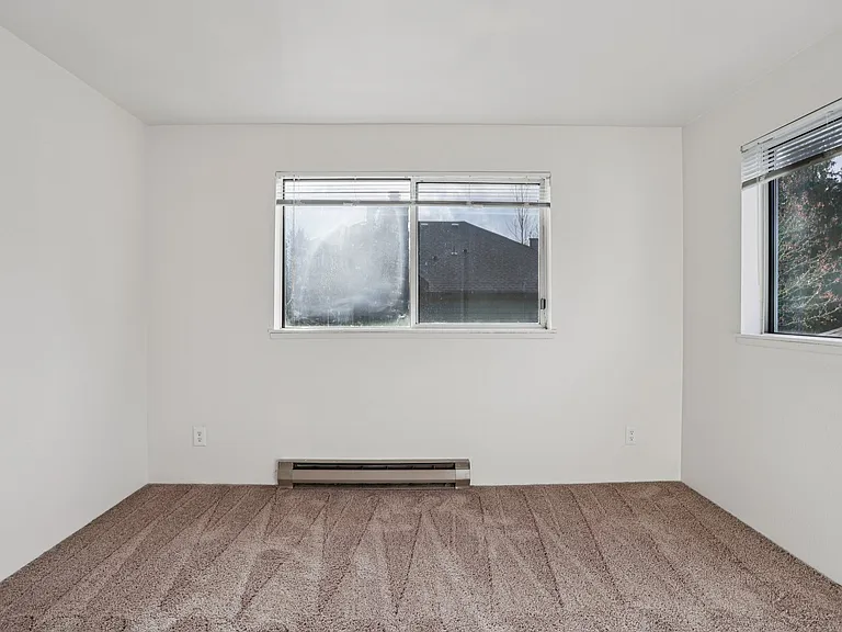 Poplar Lane Apartments — Photo 72
