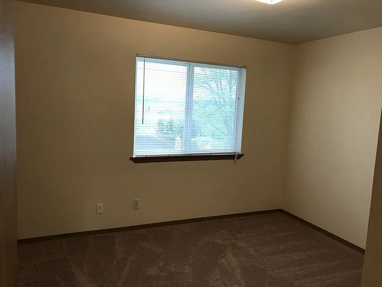 801 Hawthorne St #1-4 — Photo 11