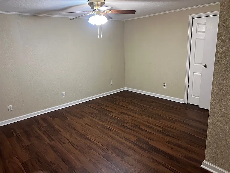 114 Barracuda St — Photo 20
