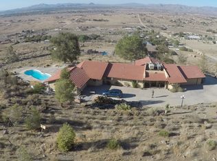 8988 Buena Vista Rd, Apple Valley, CA 92308