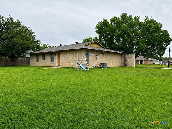 2nd image of 414 Cheyenne Dr