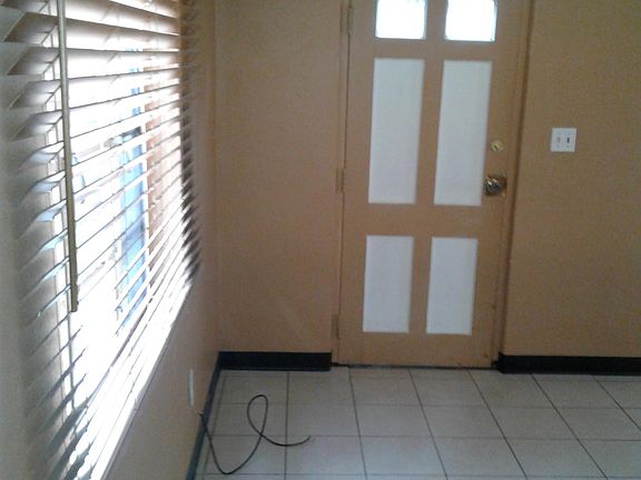 2nd image of 1540 Pasadena Dr APT 2
