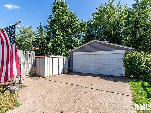 3rd image of 3535 W 29th St