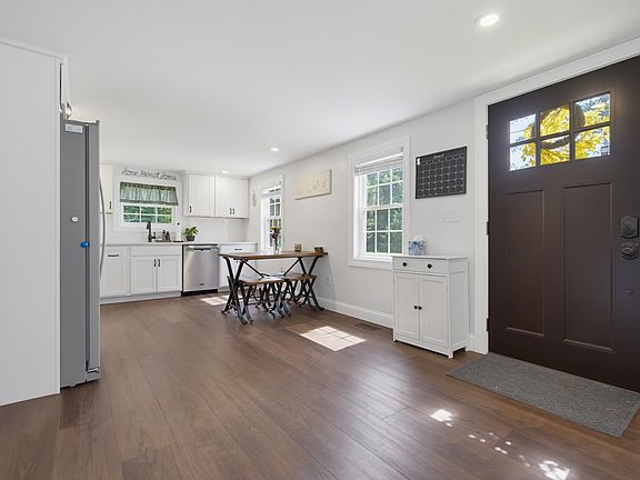 4th image of 234 Stepping Stones Road