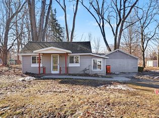 9558 Belding Rd NE, Rockford, MI 49341