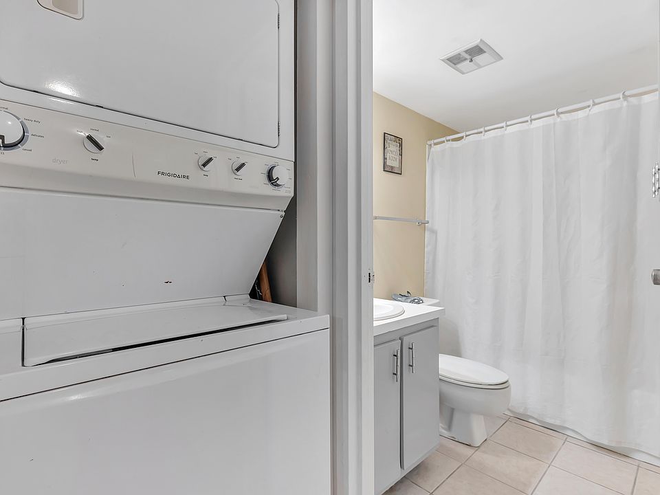 1st image of 5805 Washington St APT 17