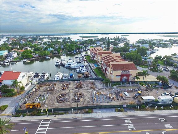 3rd image of 13101 Gulf Blvd #1605