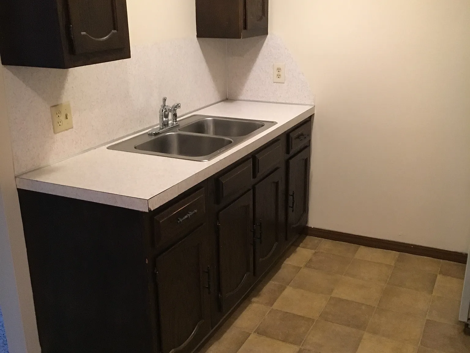2 bed, $795 — Photo 2