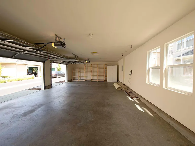 3 Car Garage