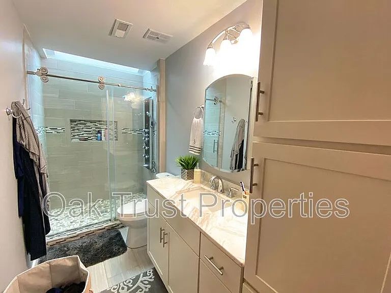 303 Christiee Ct — Photo 12