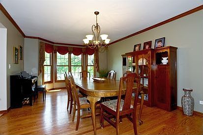 3rd image of 207 Andrew Ln