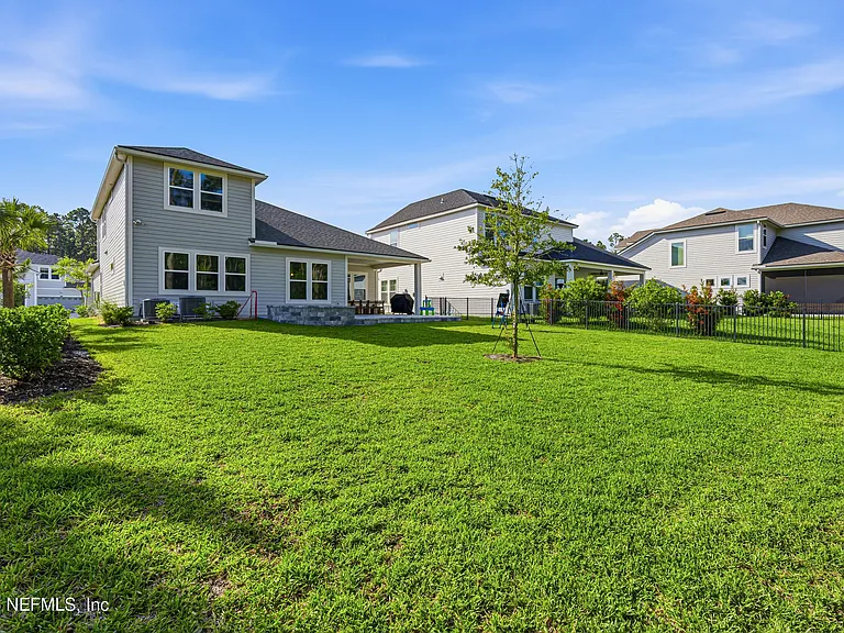 80 Walnut Glen Ct — Photo 38