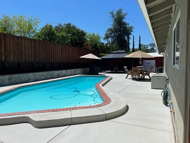 553 Bonita Ave — Photo 59
