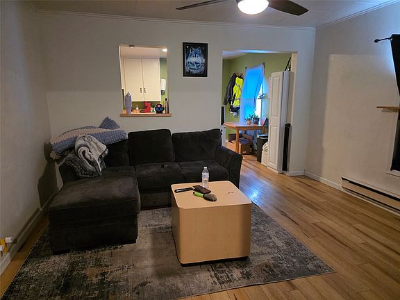 2nd image of 72396 Sanders St