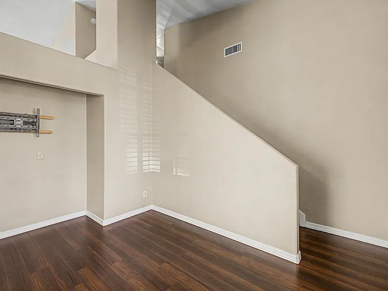 6126 E Juniper Ave — Photo 8