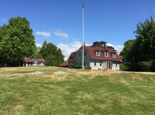 34 Wentworth Rd, New Castle, NH 03854
